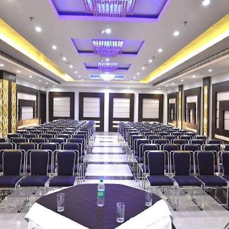 Hotel Seven Hills Tower Agra  Ngoại thất bức ảnh
