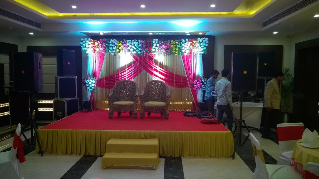 Hotel Seven Hills Tower Agra  Ngoại thất bức ảnh