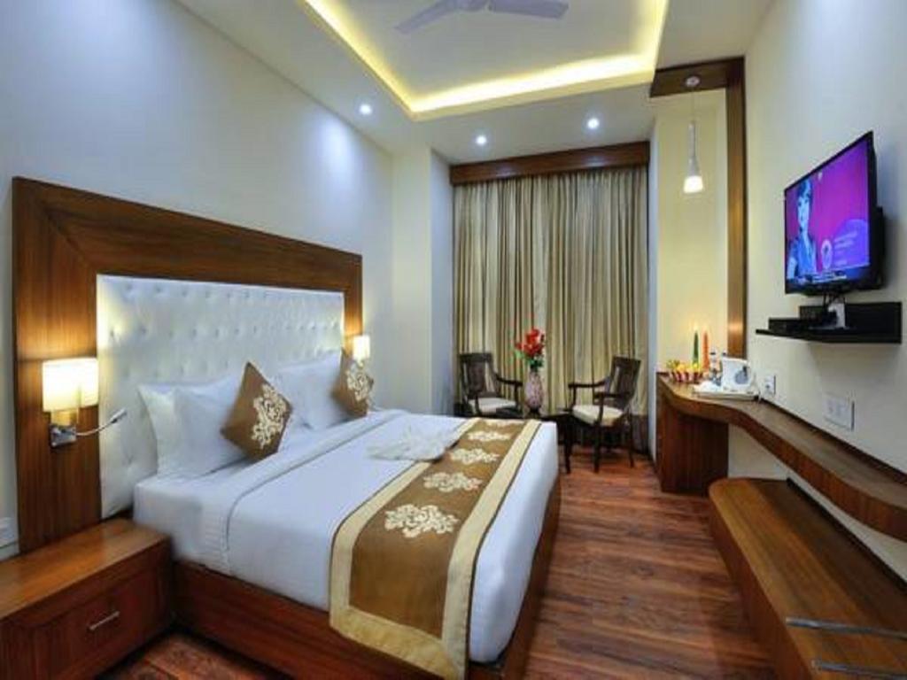 Hotel Seven Hills Tower Agra  Phòng bức ảnh