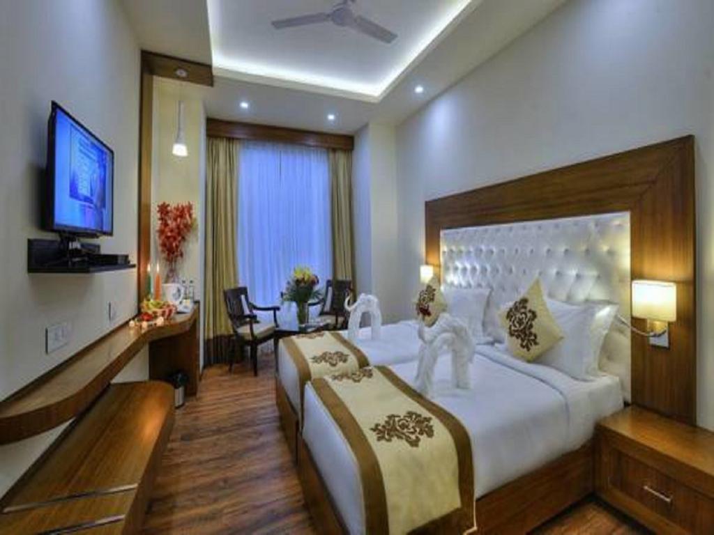 Hotel Seven Hills Tower Agra  Phòng bức ảnh