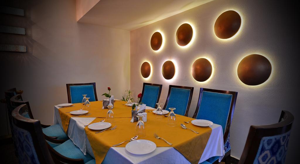 Hotel Seven Hills Tower Agra  Ngoại thất bức ảnh