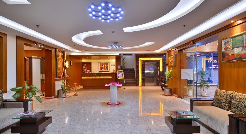 Hotel Seven Hills Tower Agra  Ngoại thất bức ảnh
