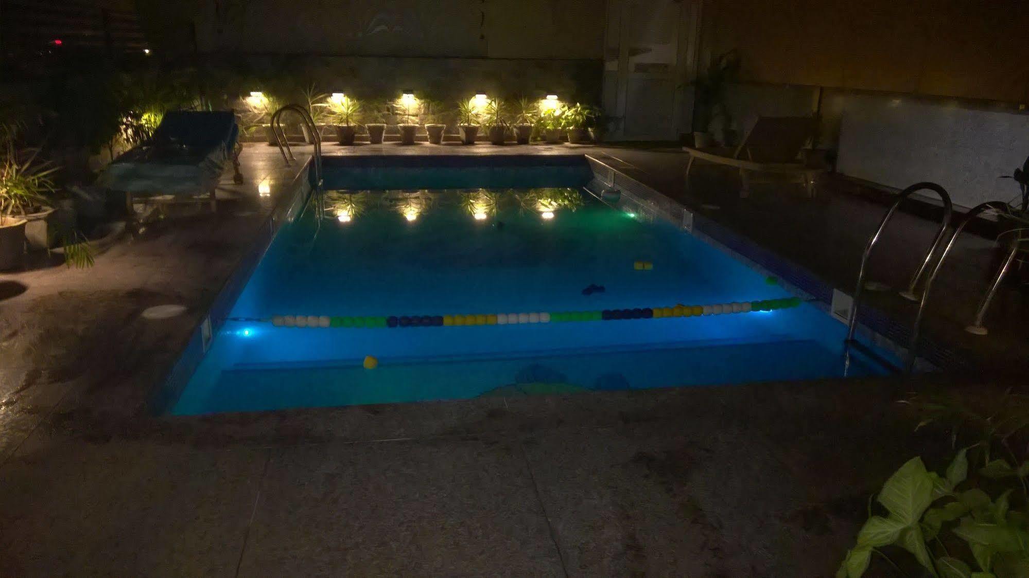 Hotel Seven Hills Tower Agra  Ngoại thất bức ảnh