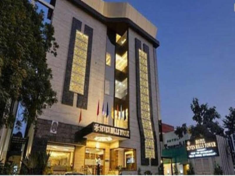Hotel Seven Hills Tower Agra  Ngoại thất bức ảnh